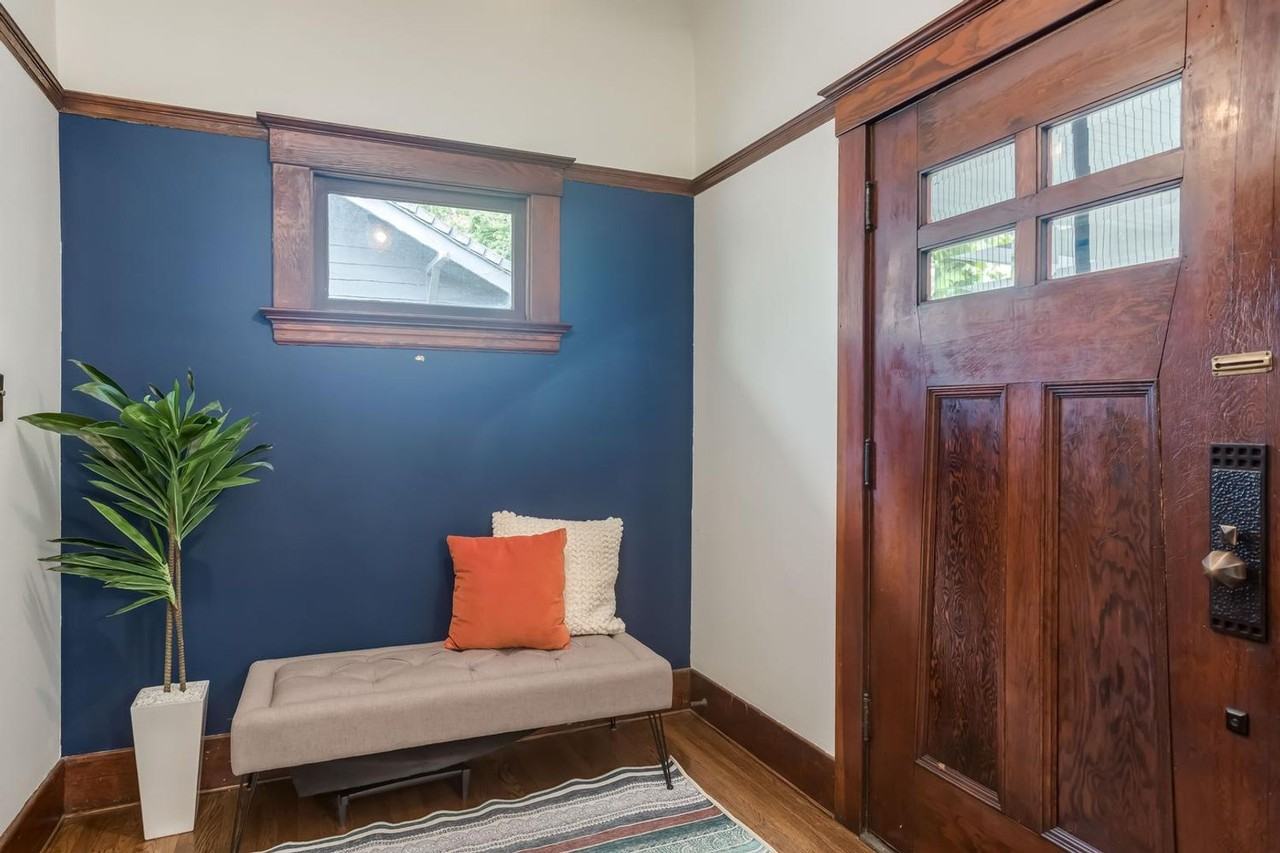 74 Cleaves Ave - Photo 3 of 26