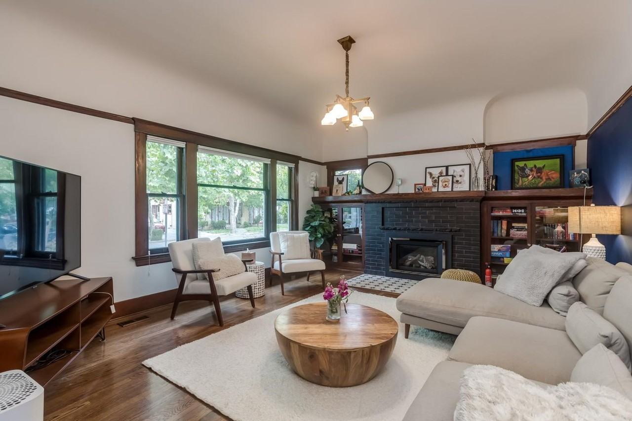 74 Cleaves Ave - Photo 4 of 26