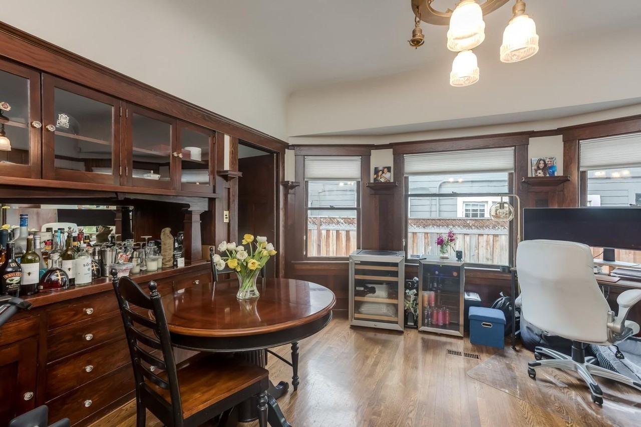 74 Cleaves Ave - Photo 7 of 26