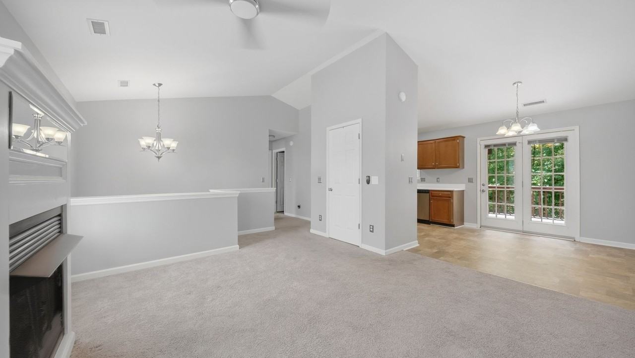 216 Brently Woods Dr - Photo 4 of 24