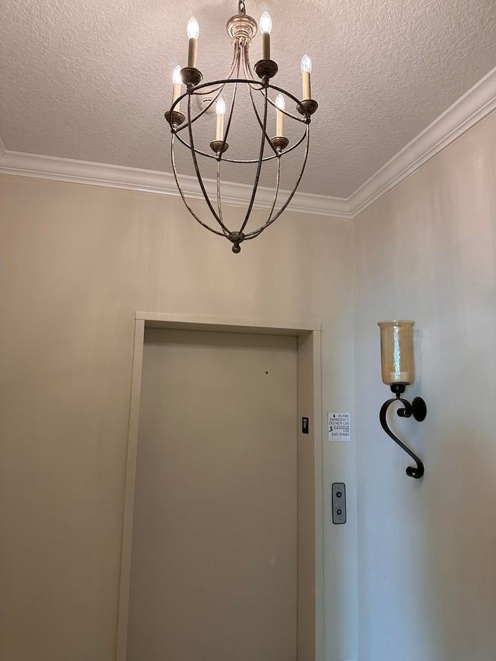 1431 Riverplace Blvd #1706 - Photo 4 of 40