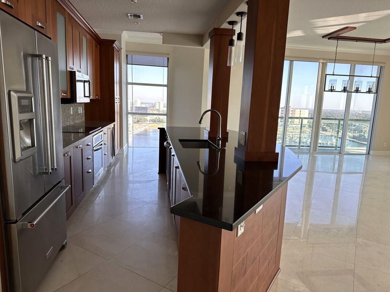 1431 Riverplace Blvd #1706 - Photo 7 of 40