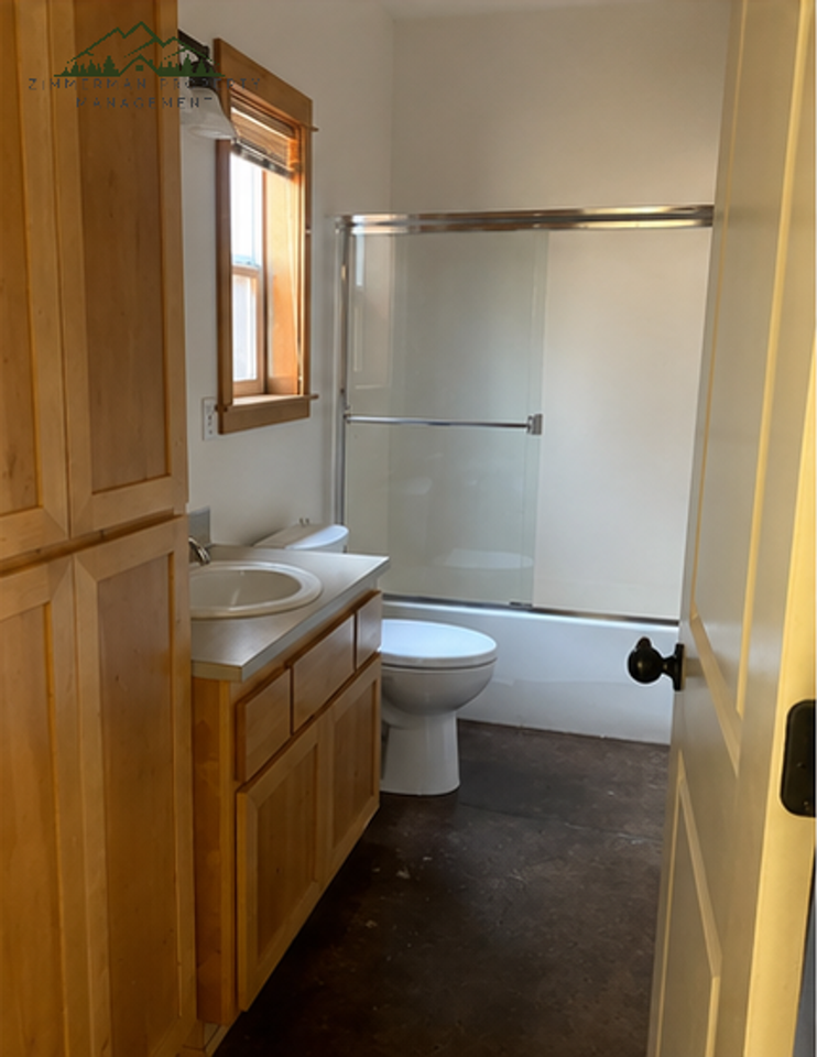 736 E 18th Ave - Photo 3 of 7