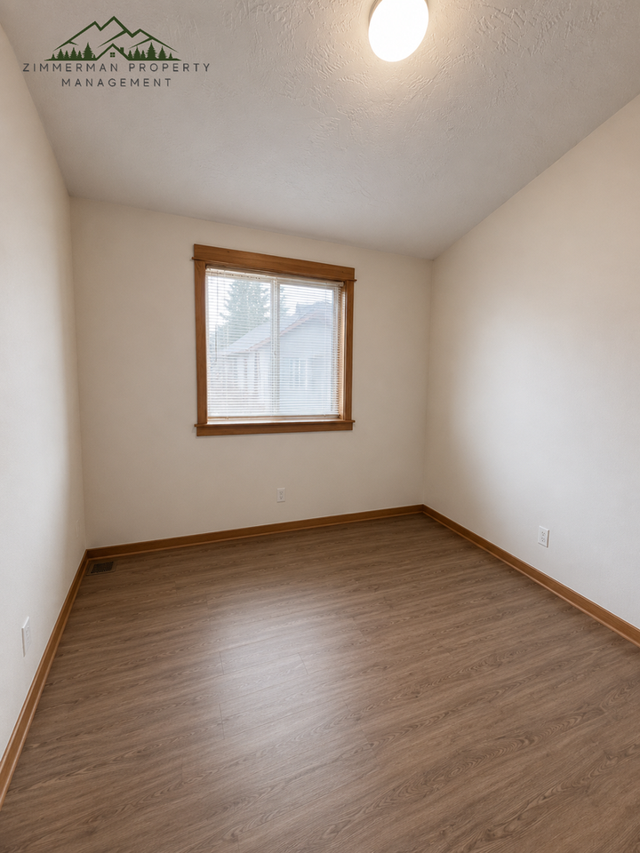 738 E 18th Ave - Photo 2 of 9