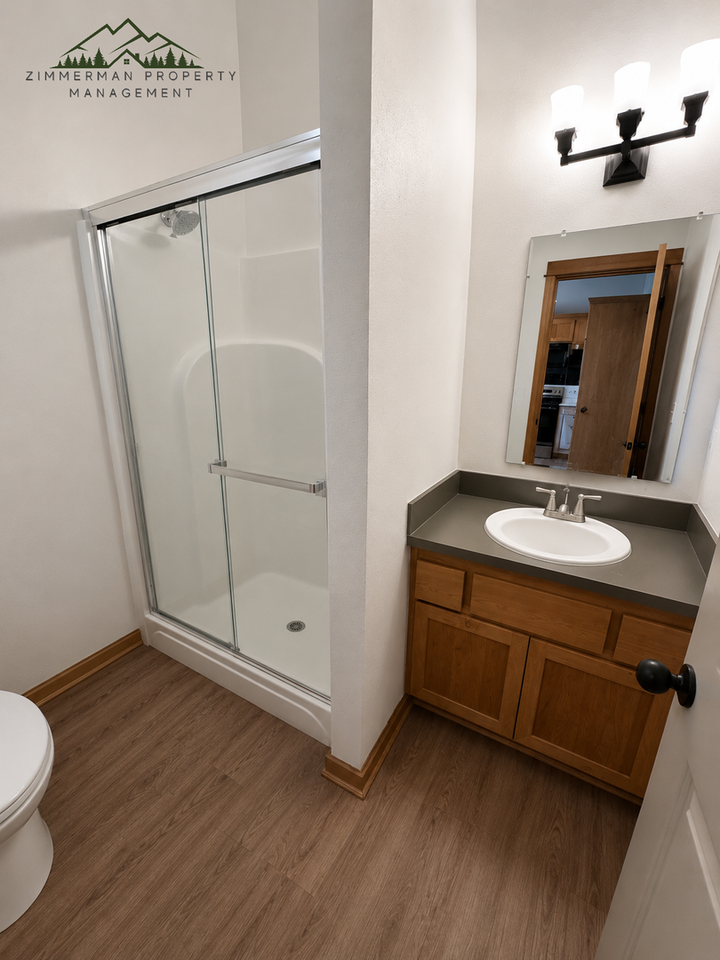 738 E 18th Ave - Photo 4 of 9