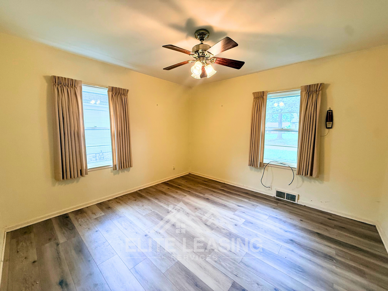 1826 Sw Campbell Ave - Photo 4 of 8