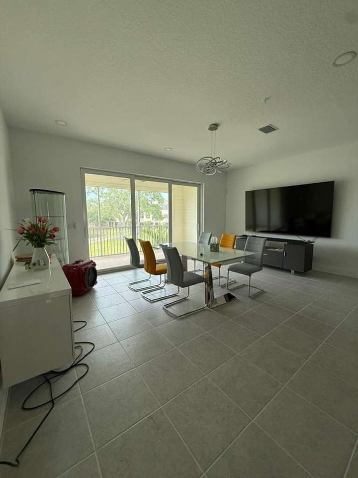 9943 Key Haven Rd - Photo 2 of 9