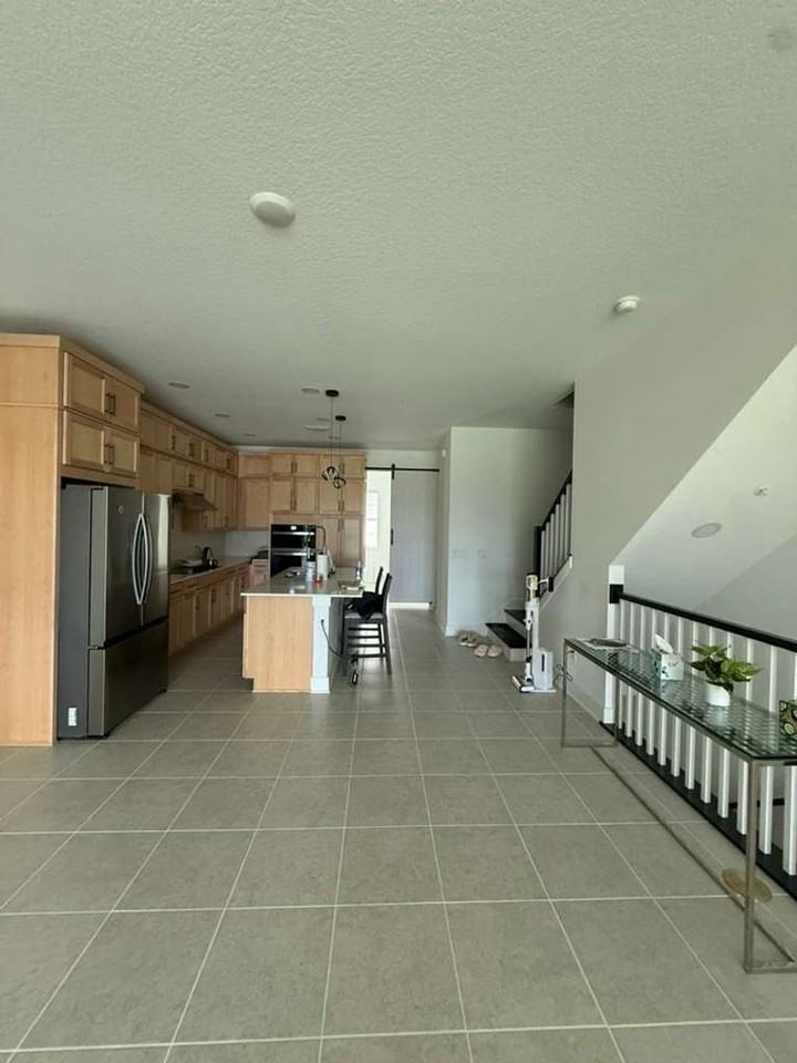 9943 Key Haven Rd - Photo 4 of 9