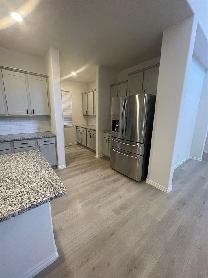 1624 Babb Ln - Photo 4 of 29
