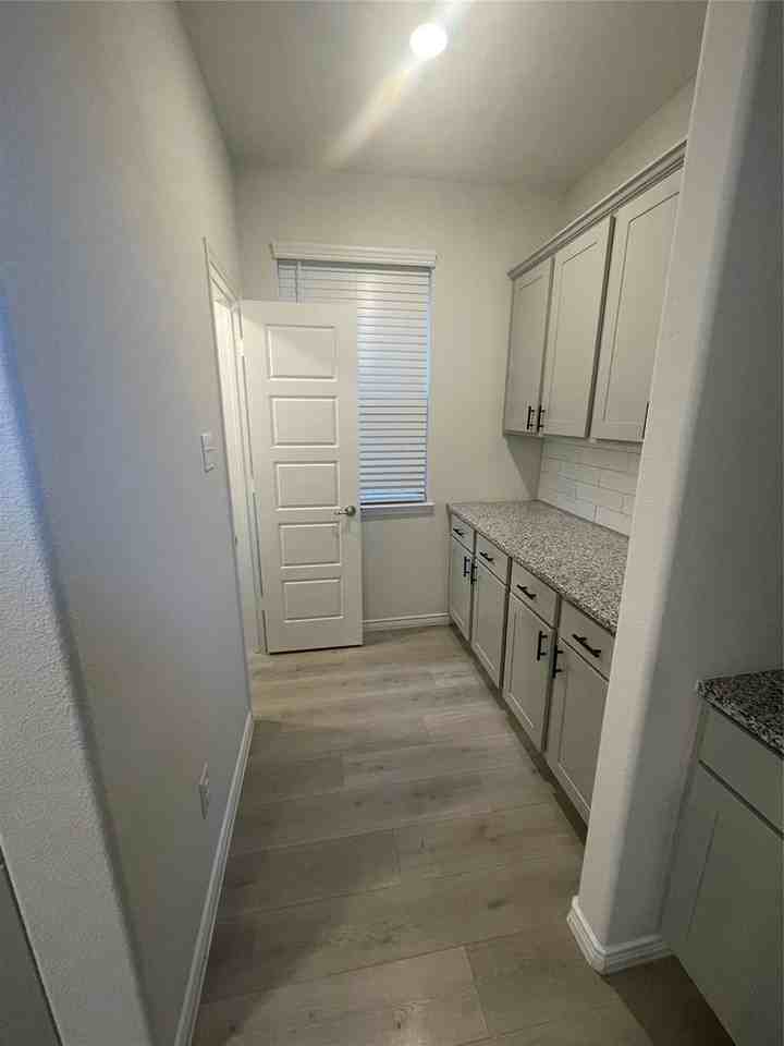 1624 Babb Ln - Photo 5 of 29