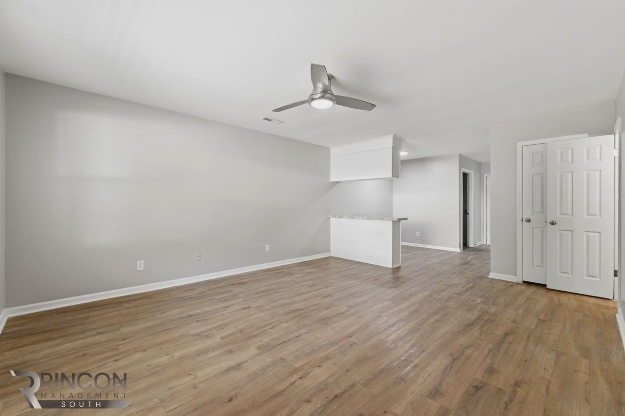 900 E Estates Blvd #930D - Photo 3 of 13