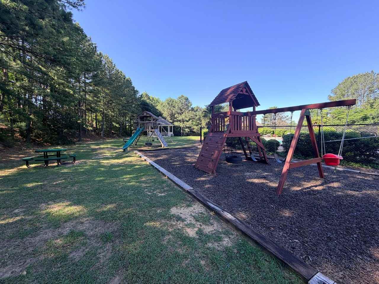 2938 Summit Dr - Photo 5 of 30