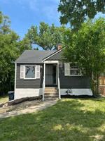 featured image of 1340 E 85th St