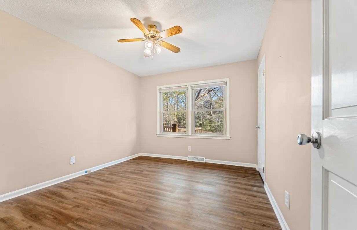 101 Fisher Dr #NA - Photo 6 of 7
