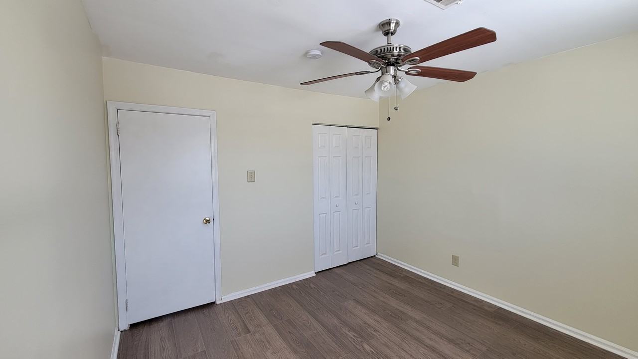 60 Reliance Ct #1 - Photo 6 of 16