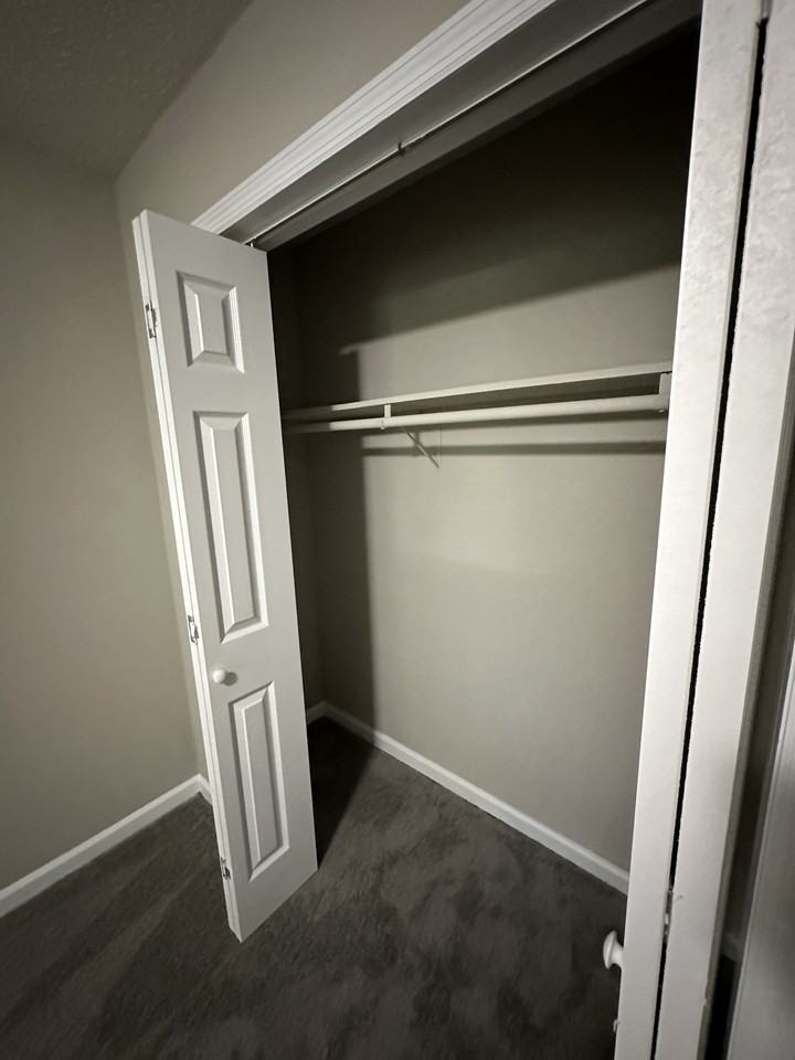 203 Piedmont Rd #NA - Photo 2 of 11
