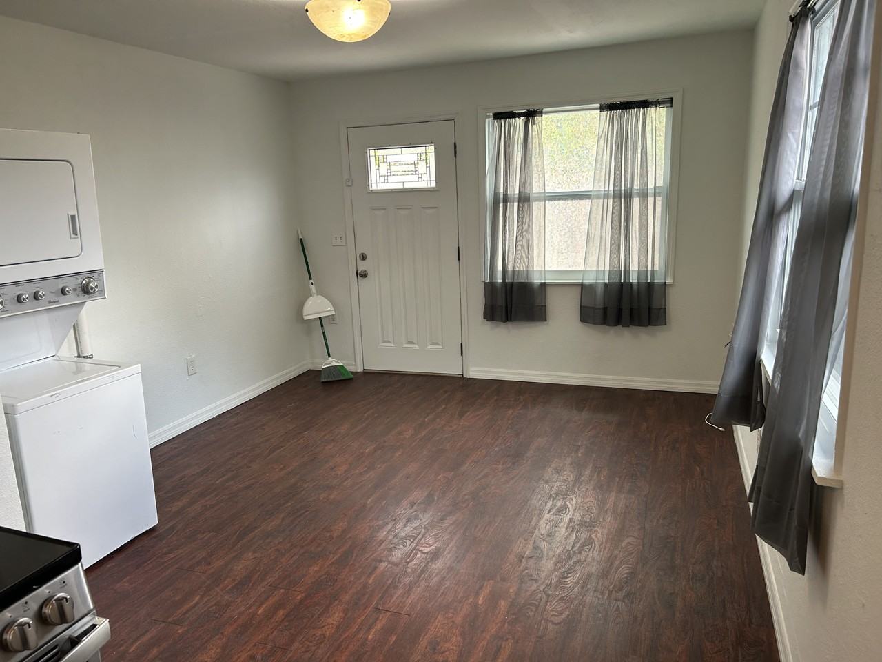 3016 W Arch St - Photo 5 of 9