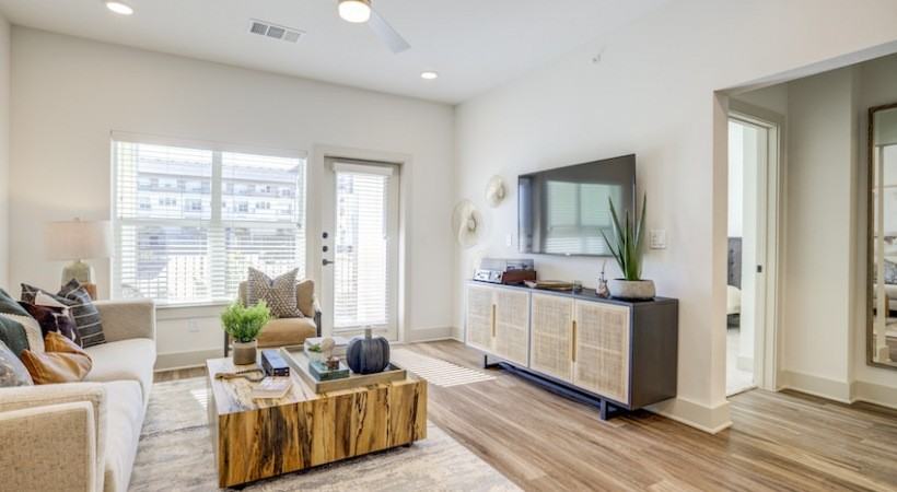 12100 Samsung Blvd #1 - Photo 3 of 20