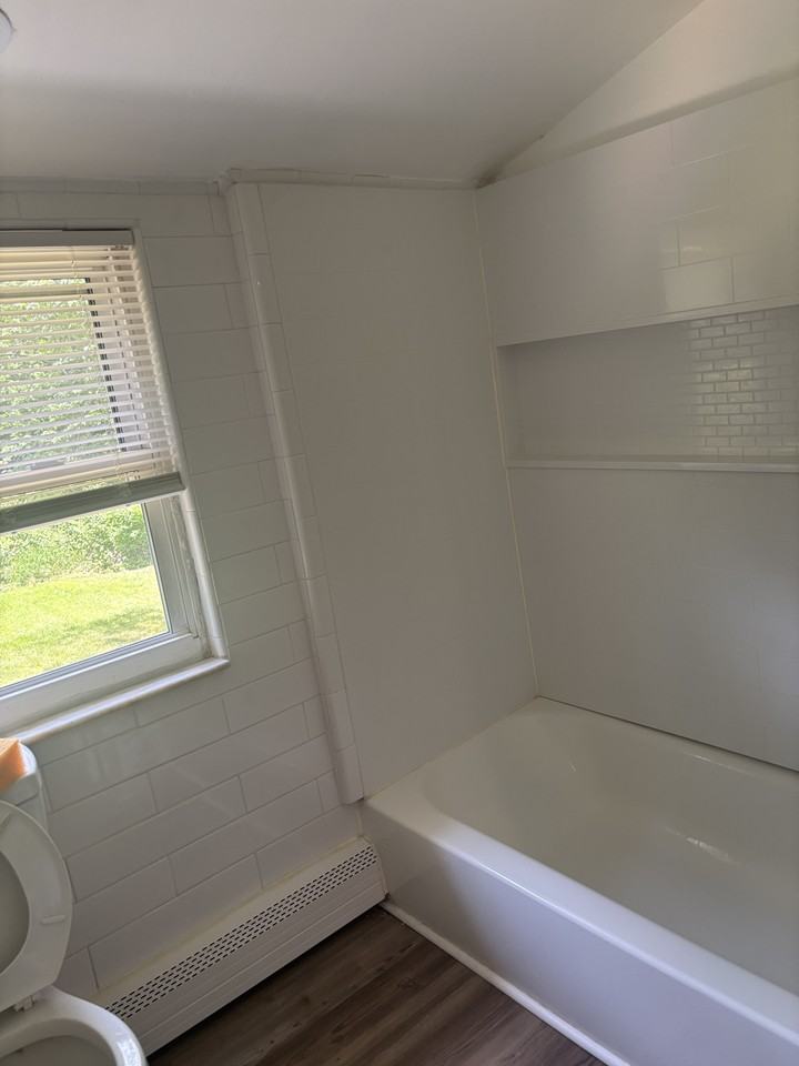 343 Summer Ave #B - Photo 7 of 9