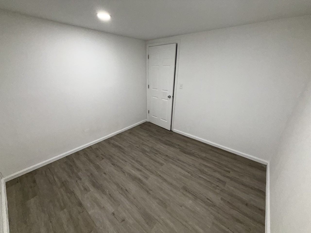 1403 Emerald Dr #NA - Photo 7 of 32