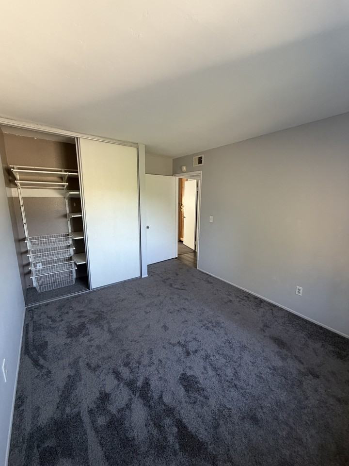 12403 Julian Ave #206 - Photo 5 of 20