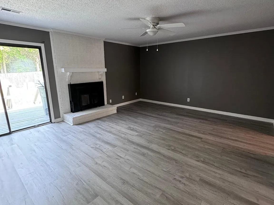 1131 Glendale Dr #1131 - Photo 3 of 18