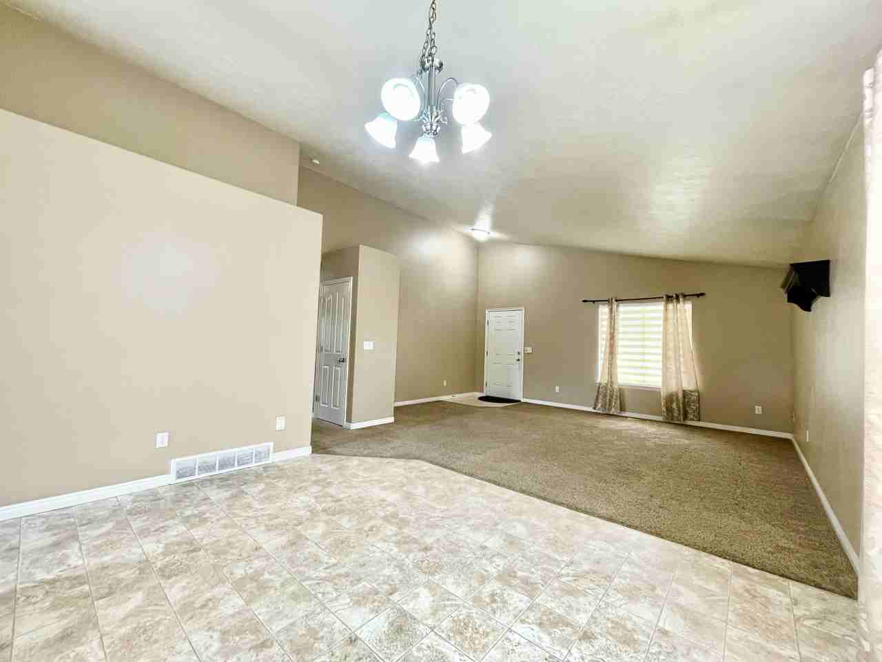 10695 S Pine Grove Way #NA - Photo 7 of 19