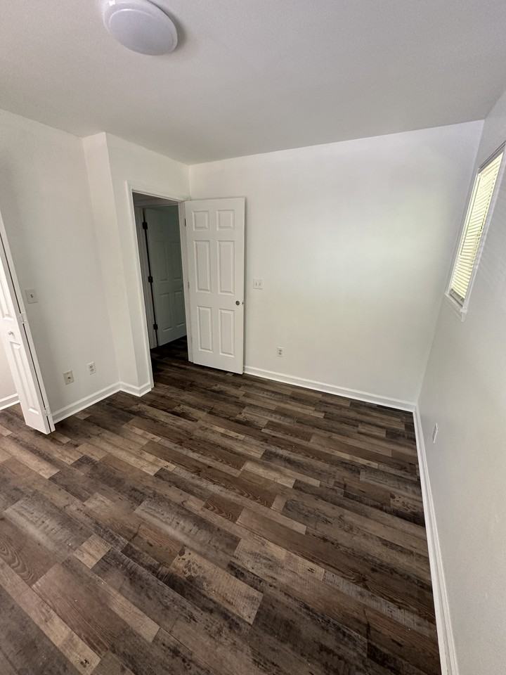 91 Orchard Rd #B - Photo 6 of 11
