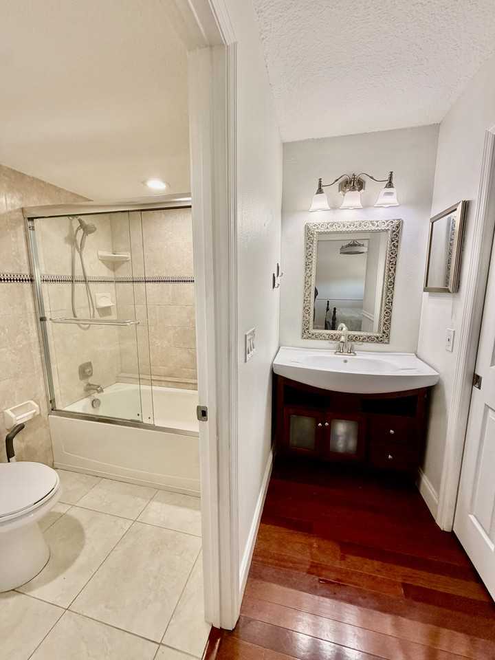 104 Biscayne Ave #NA - Photo 5 of 11