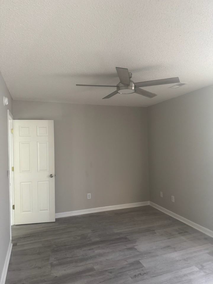 4435 Maxie St #NA - Photo 4 of 9