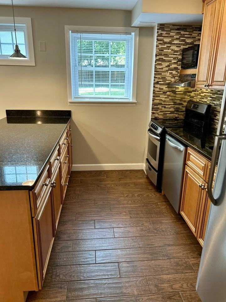826 20th St S #3 - Photo 6 of 13