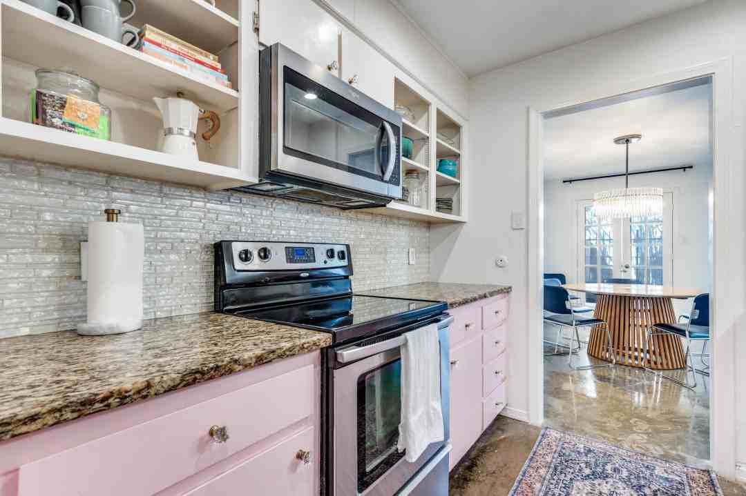 2100 Fleur De Lis Ct #NA - Photo 3 of 18