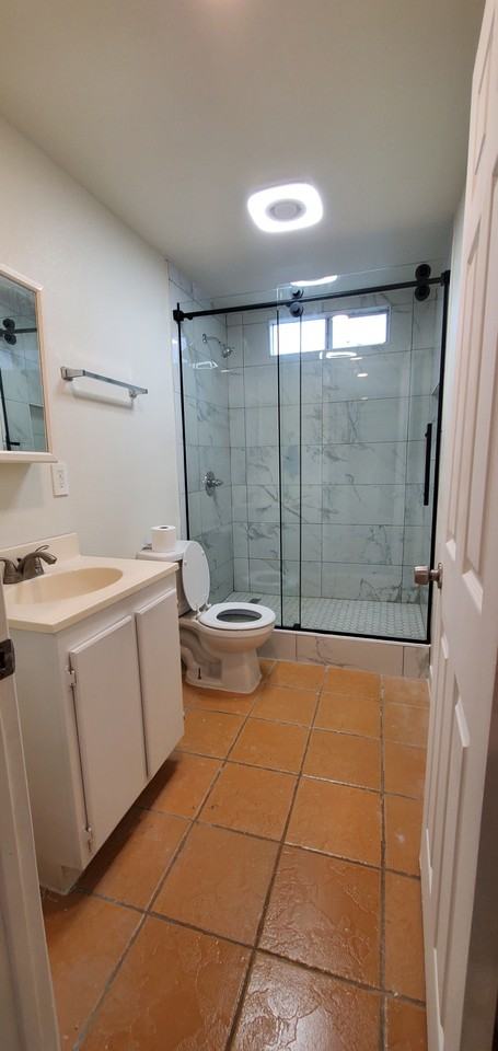566 E Fernleaf Ave #B - Photo 5 of 21