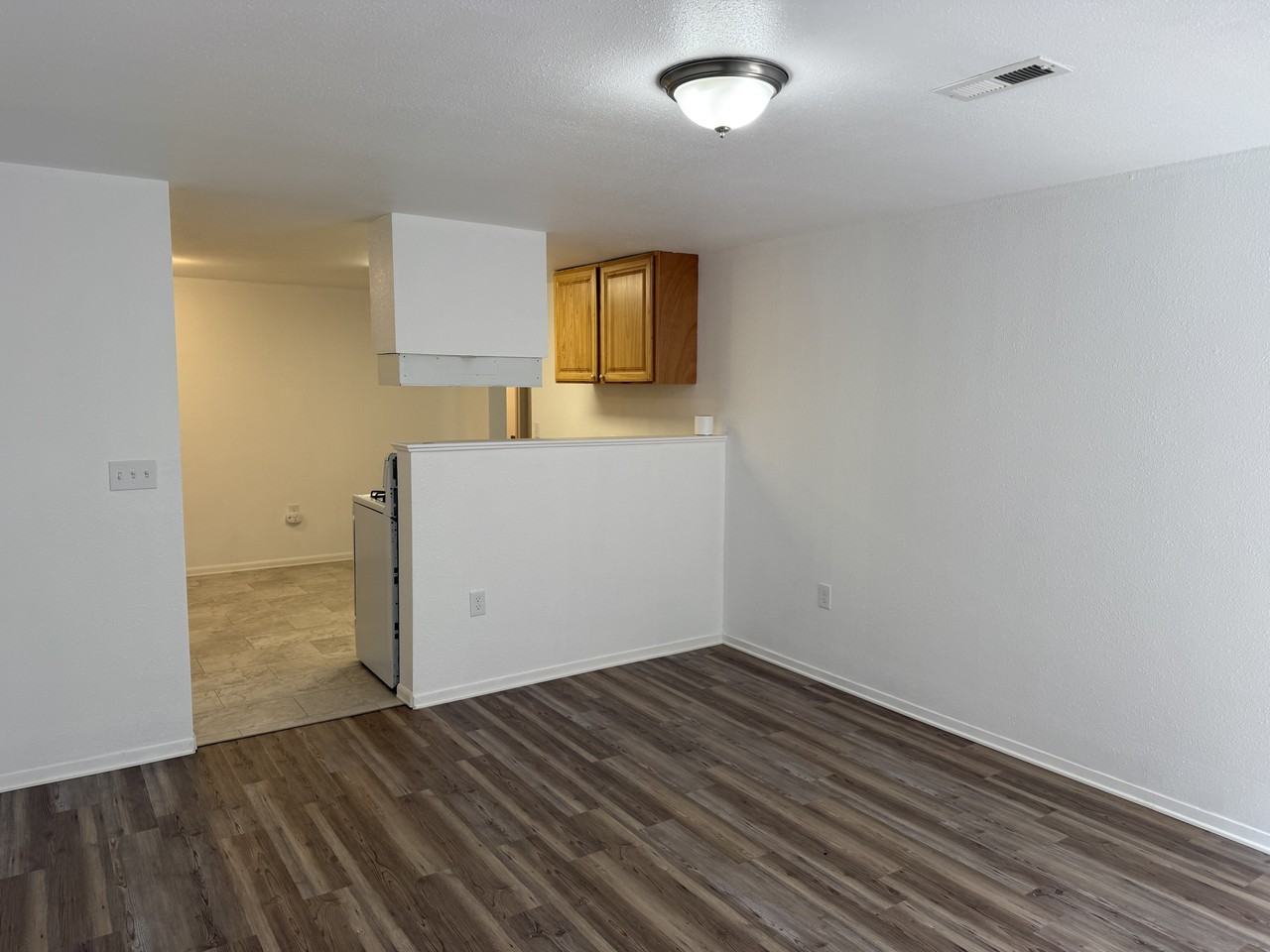 616 S Harrison St #C - Photo 3 of 11