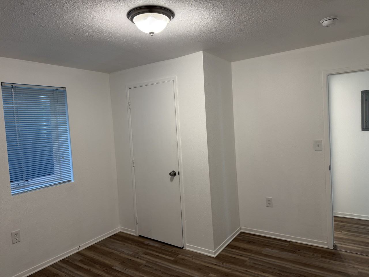 616 S Harrison St #C - Photo 7 of 11