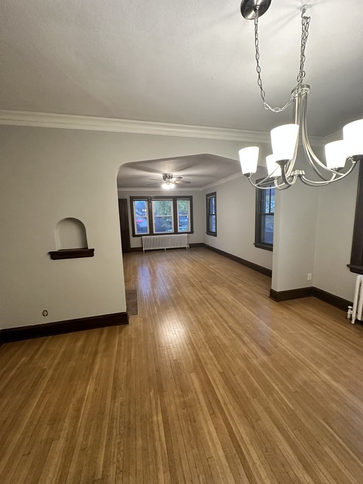 1844 Grand Ave #3 - Photo 3 of 17
