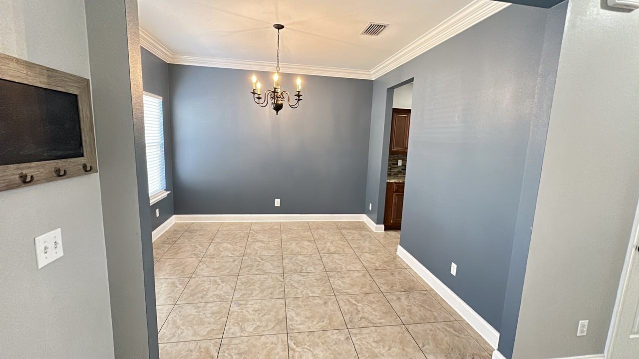 118 Jonquil Ave Nw - Photo 2 of 5