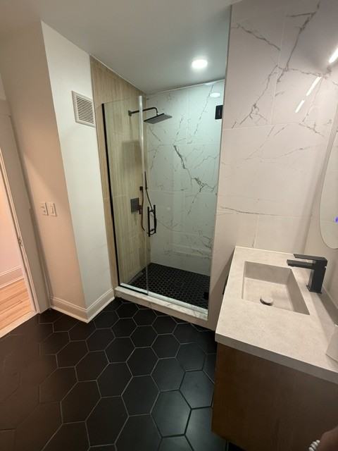 1108 Sterrett St - Photo 4 of 13