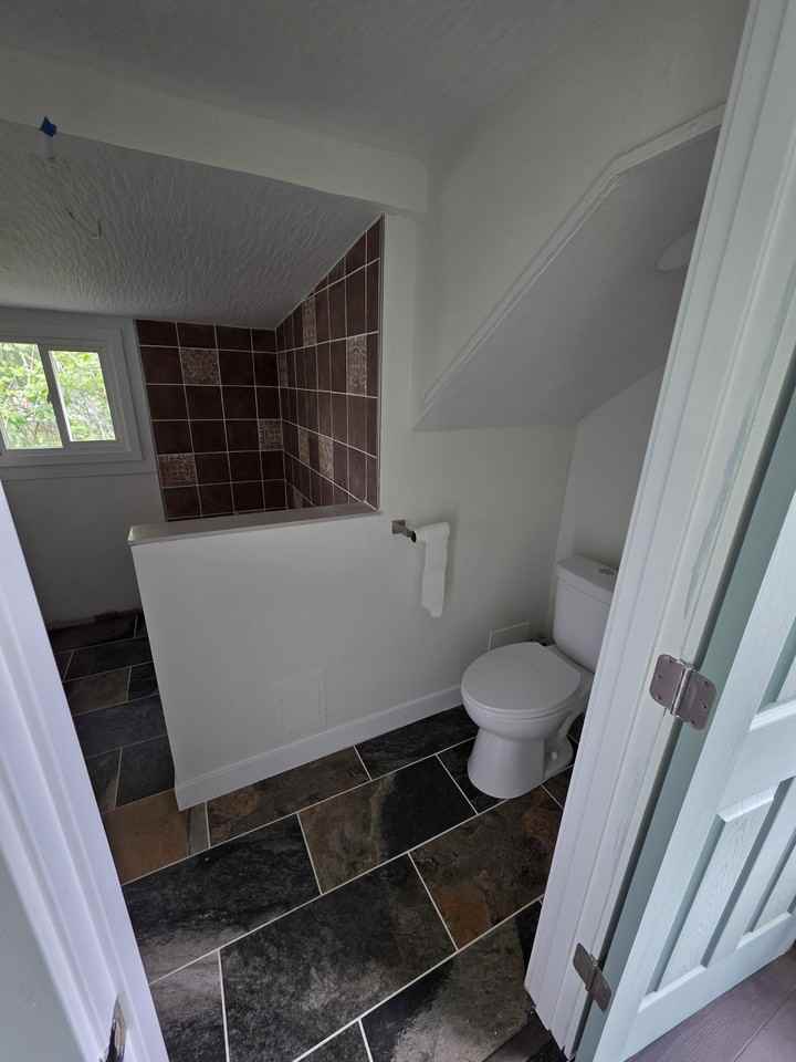2129 Eddystone Ave - Photo 7 of 10