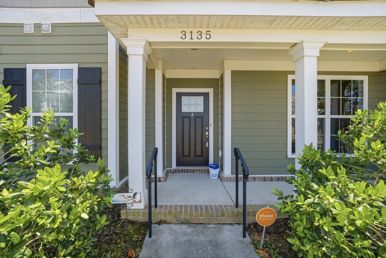 3135 Patrick Henry Dr - Photo 4 of 21