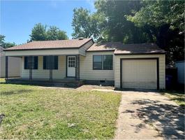 featured image of 204 Elm St