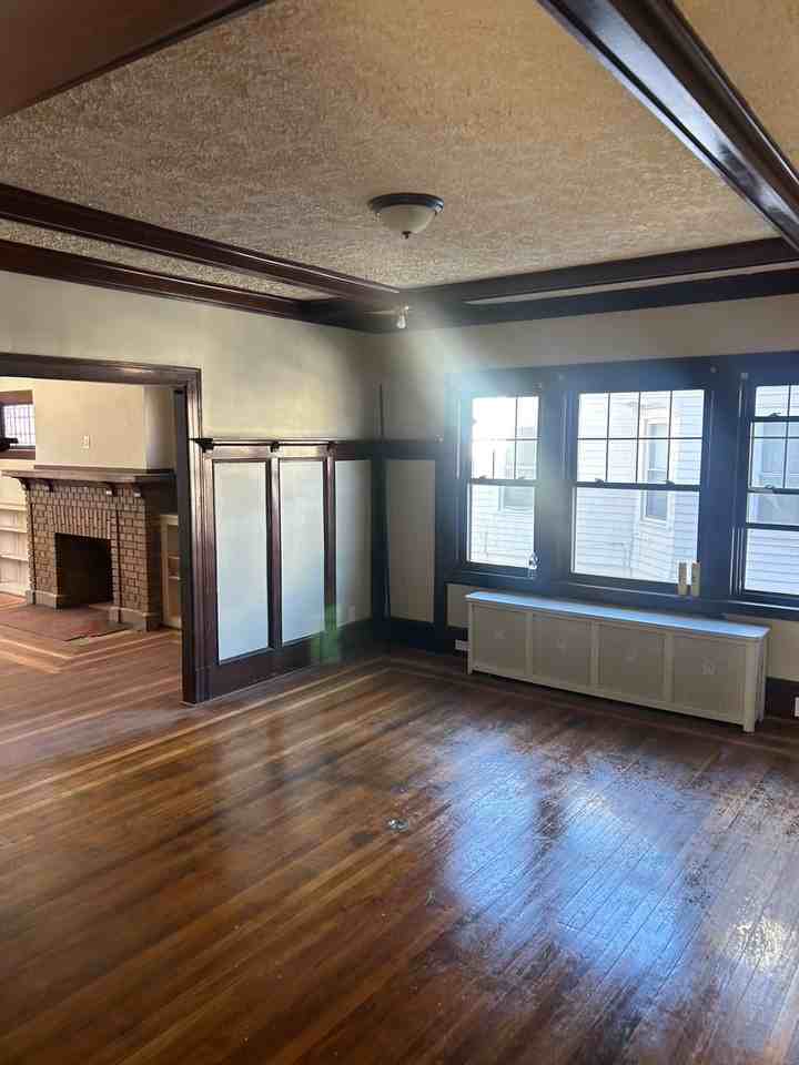 304 Edgewood St #2 - Photo 7 of 12