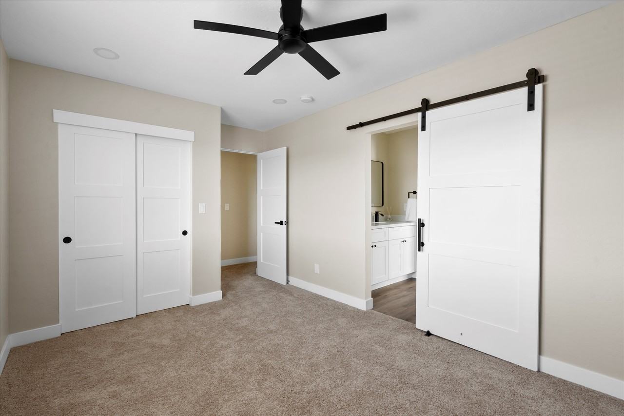 2551 E Broadway Rd #1 - Photo 2 of 23