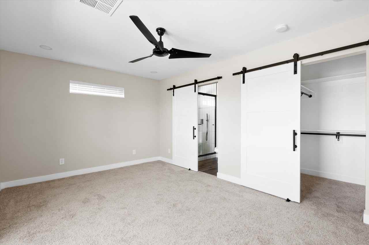 2551 E Broadway Rd #1 - Photo 5 of 23