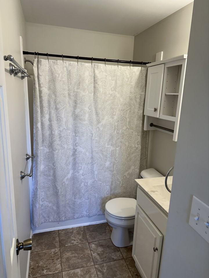 6884 S James Madison Hwy - Photo 2 of 17