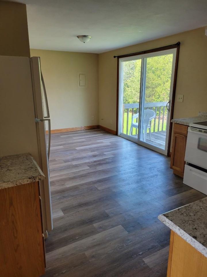 1529 S 35th St - Photo 6 of 9