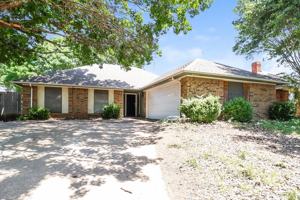 featured image of 4900 Barberry Dr