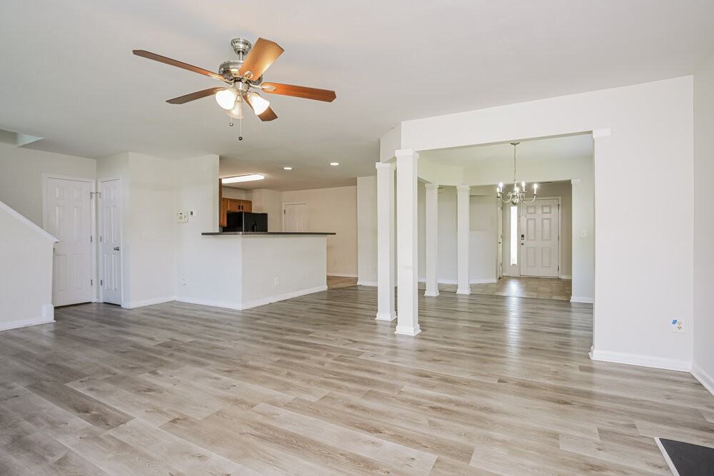 3771 Burtons Barn St - Photo 5 of 17