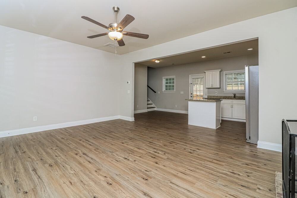 77 Rosemont Ct - Photo 7 of 17