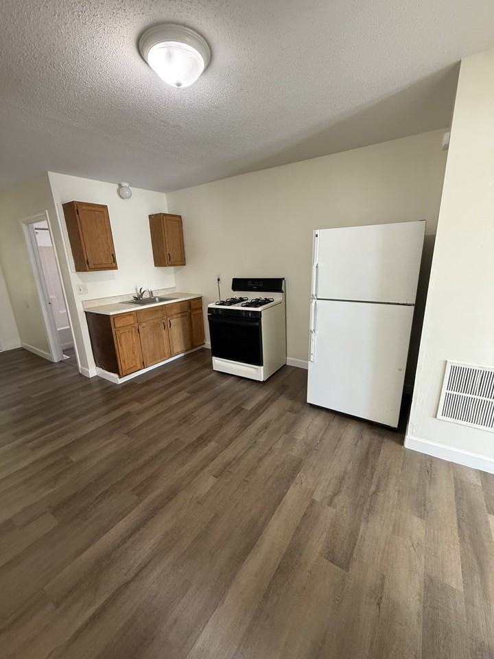 44 Kelley St #1 - Photo 6 of 10